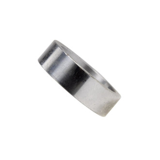 Tuleja dystansowa bębna hamulcowego do C-330 50013282