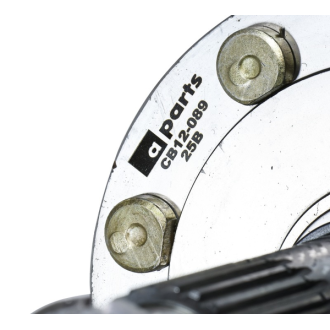 Wał koła z nakrętką kompletny ze szpilkami do C-360 50428071, 50428072 APARTS